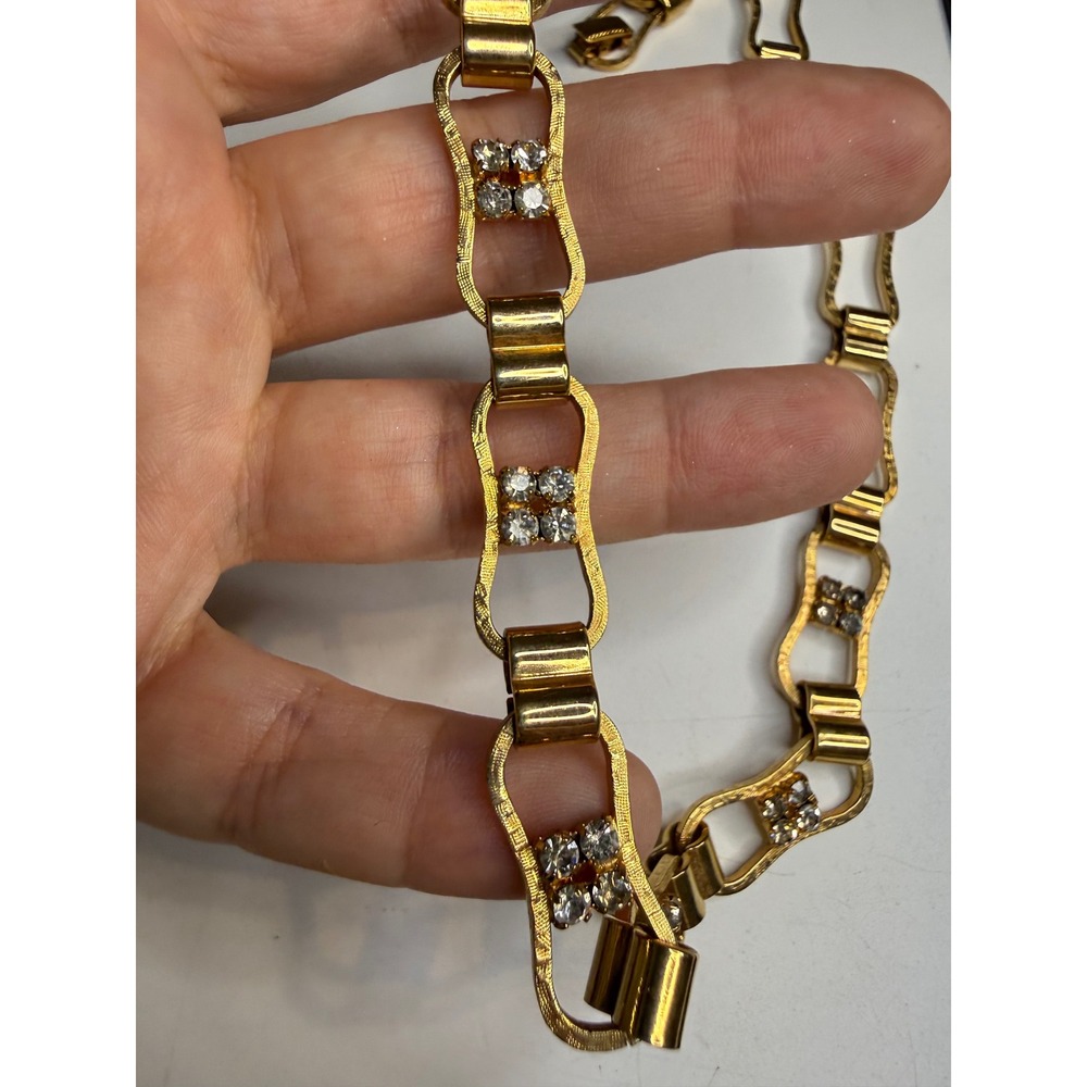 Gold Tone Textured Open Link Rhinestone Cluster Necklace 16 Inch